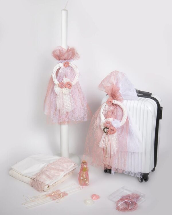 Σετ βάπτισης βαλίτσα ταξιδιού με θέμα στεφανάκι και χειροποίητα λουλούδια