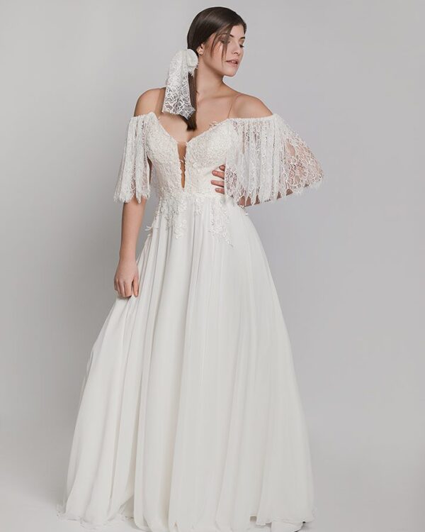 Νυφικό σε άλφα γραμμή από μεταξωτή μουσελίνα