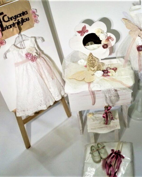 Σετ βάπτισης με Πεταλούδες συνδυασμένο με φόρεμα και παπούτσι