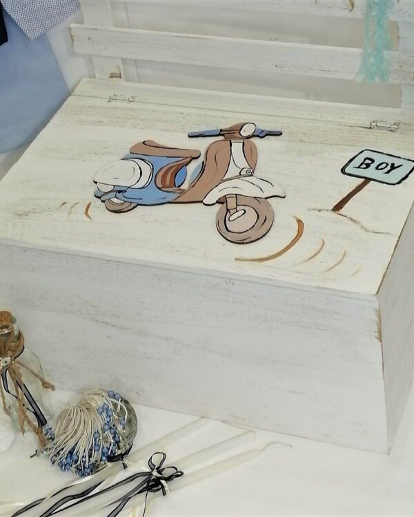 Σετ βάπτισης με θέμα Βέσπα, με ρούχο και παπούτσι