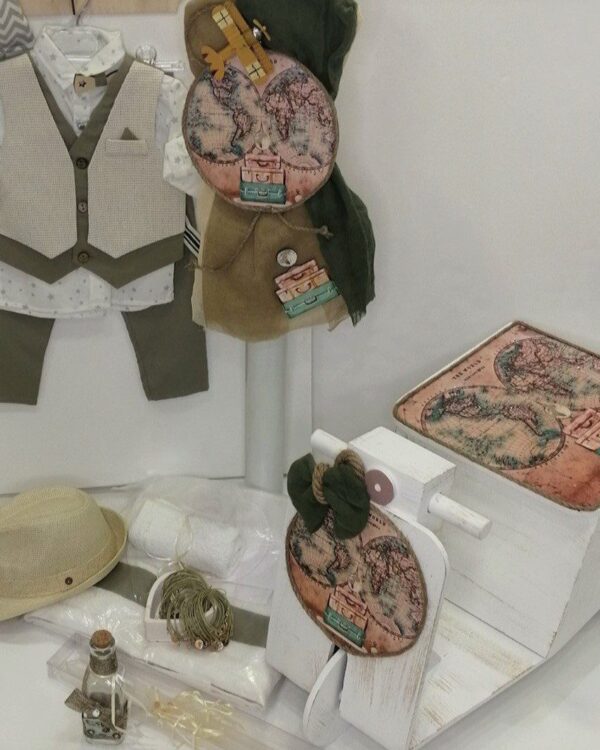 Σετ βάπτισης για αγόρι με βέσπα και θέμα τα ταξίδια, το γύρο του κόσμου