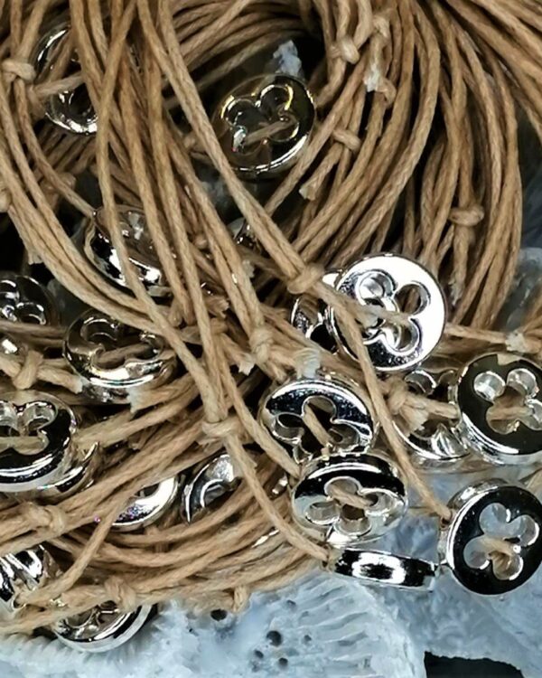 Μαρτυρικά βραχιολάκια με σταυρουδάκι