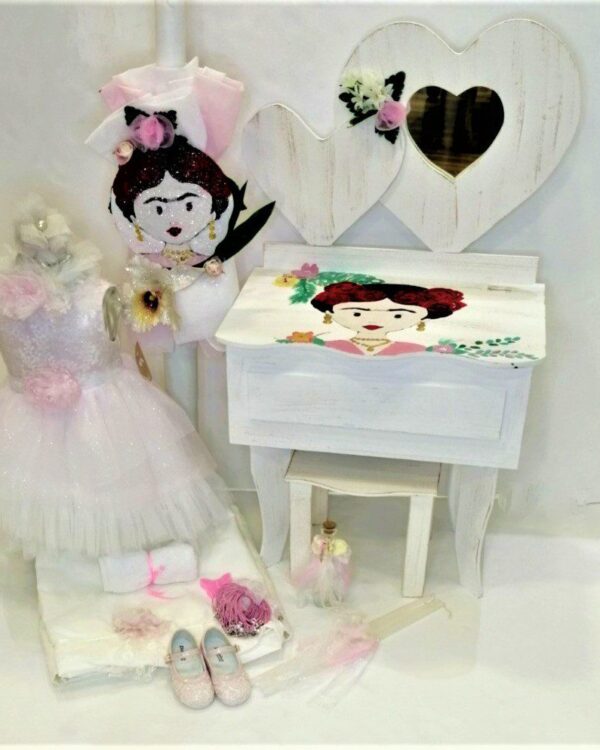 Πλήρες σετ βάπτισης με την Φρίντα, συνδυασμένο με φόρεμα και παπούτσι