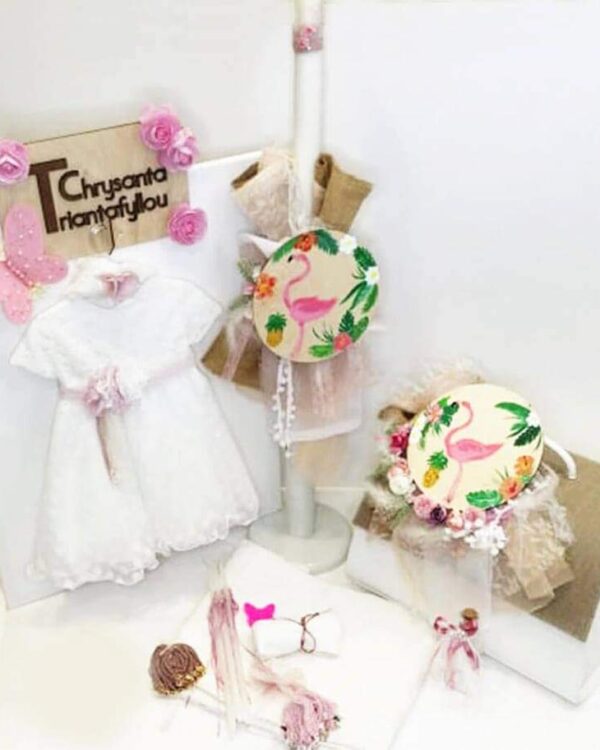 Σετ βάπτισης με βαλίτσα και θέμα το Flamingo, συνδυασμένο με φόρεμα