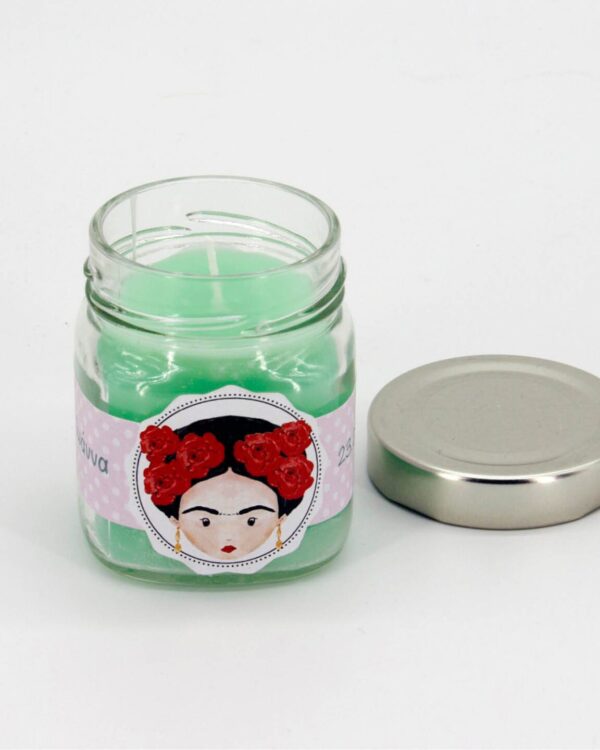 Μπομπονιέρα με αρωματικό κερί για βάπτιση με αυτοκόλλητη ετικέτα στο θέμα της βάπτισης