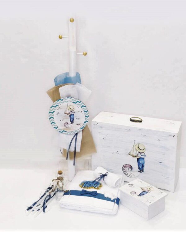 Πλήρες σετ βάπτισης με αγόρι στη θάλασσσα