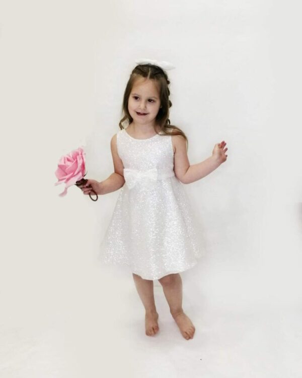 Εντυπωσιακό παιδικό φόρεμα με γκλίτερ σε άσπρο