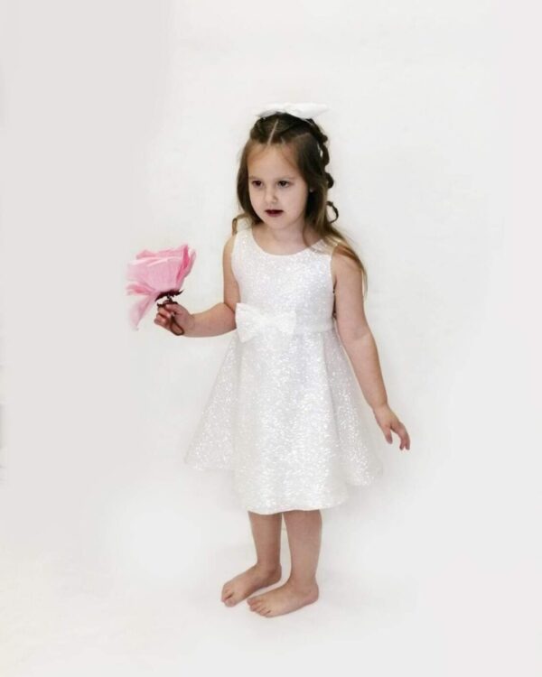 Εντυπωσιακό παιδικό φόρεμα με γκλίτερ σε άσπρο