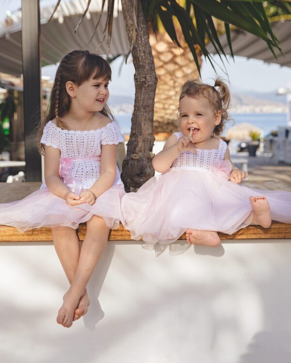 vaptisi-koritsiou-cheiropoiito-set-bousto-me-toutou-fousta-mikres-kyries