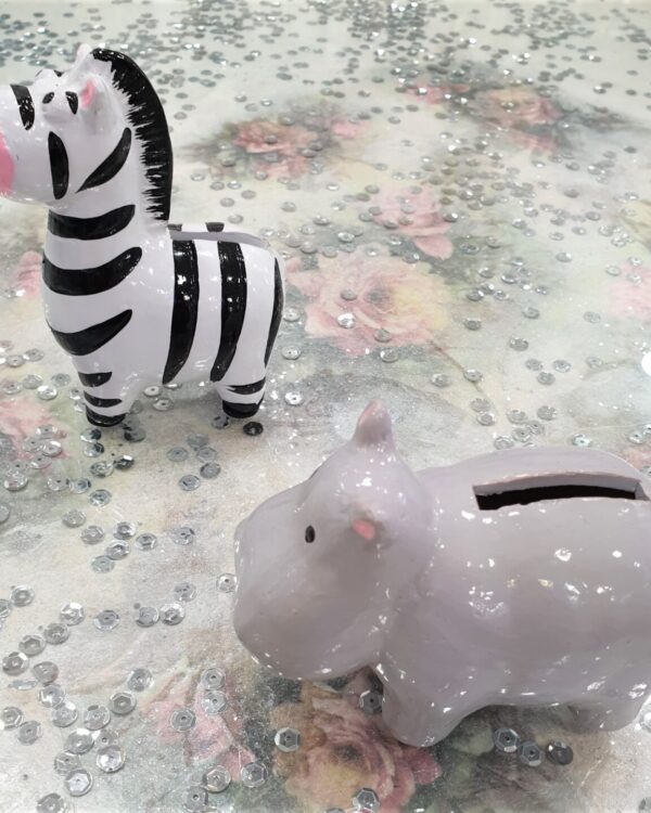 Μπομπονιέρα κεραμικός κουμπαράς σε διάφορα σχέδια