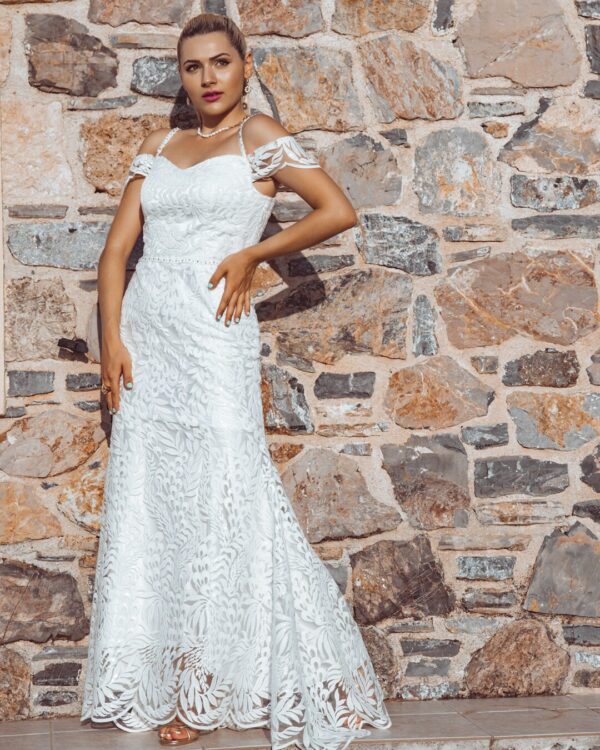 Vintage νυφικό με κεντημένη δαντέλα