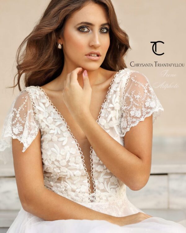 Boho shic νυφικό από γαλλικό τούλι και ανάγλυφη δαντέλα