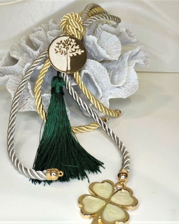 Γούρι 2022 με το δέντρο της ζωής και τυχερό τριφύλλι