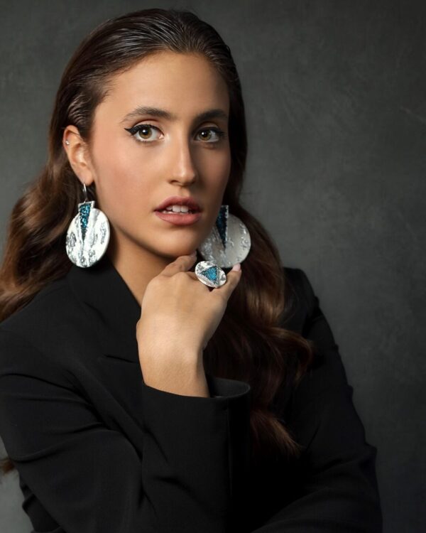 Χειροποίητο δαχτυλίδι με ξύλο, ατσάλι και ρινίσματα swarovski. Χειροποίητη δημιουργία