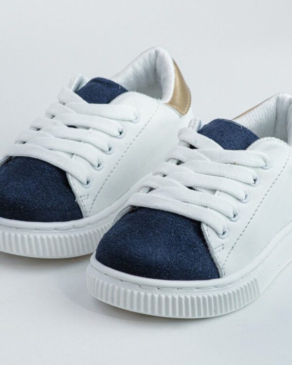 Βαπτιστικά παπούτσια τύπου sneakers, σε άσπρο με σκούρο μπλε και χρυσό