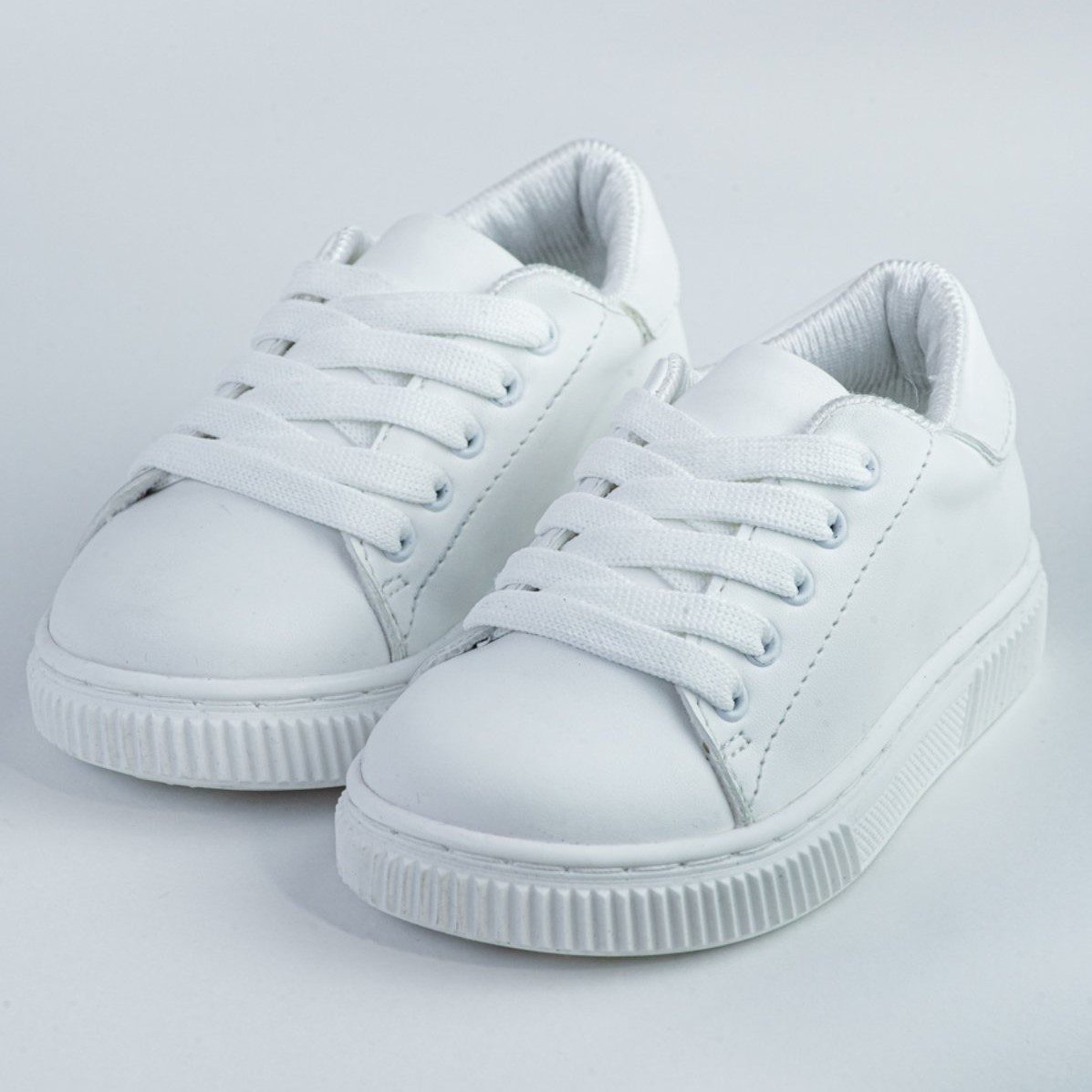 Βαπτιστικά παπούτσια τύπου sneakers σε άσπρο