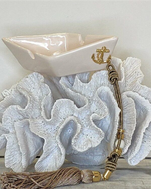 Γο΄θρι 2023 κεραμική βάρκα τασάκι