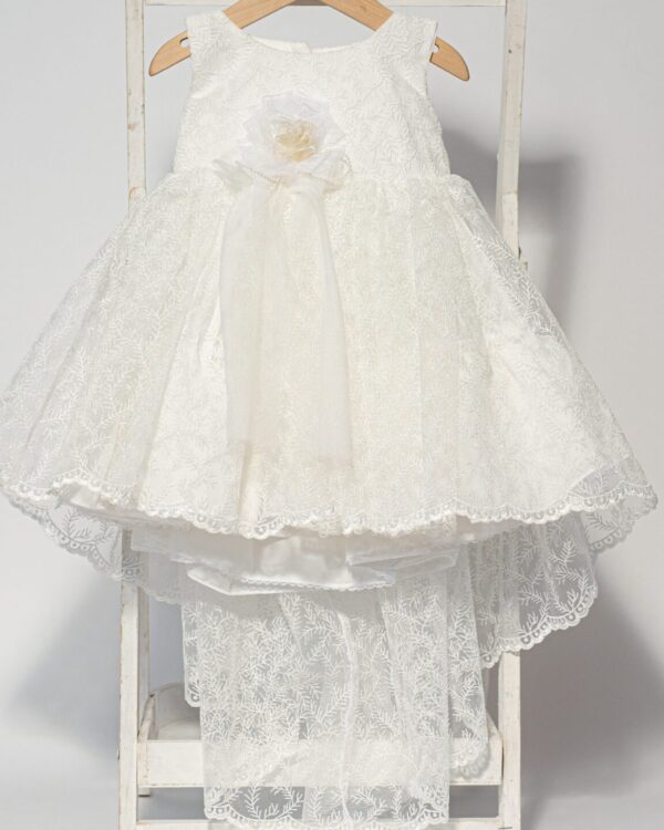 Vintage βαπτιστικό φόρεμα σε λευκή δαντέλα με ουρά