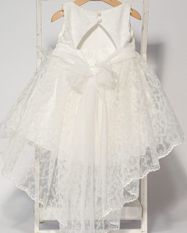 Vintage βαπτιστικό φόρεμα σε λευκή δαντέλα με ουρά