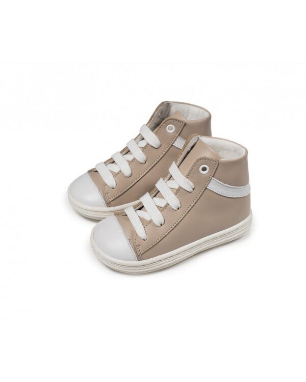 Βαπτιστικά παπούτσια , δερμάτινο μποτάκι τύπου all star, με κορδόνια σε μπεζ