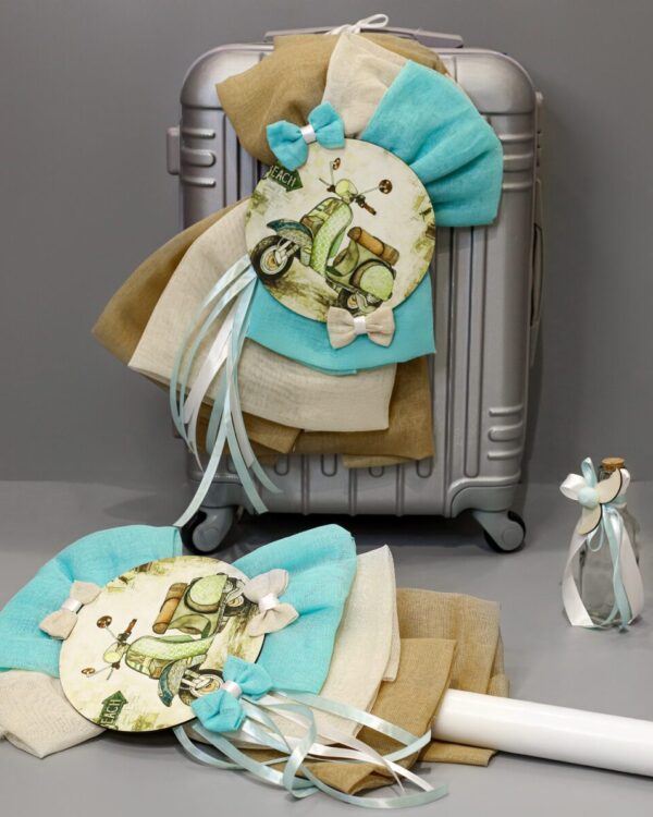 Πλήρες σετ βάπτισης Βέσπα σε έντονες γήινες αποχρώσεις με γκρι τροχήλατη βαλίτσα