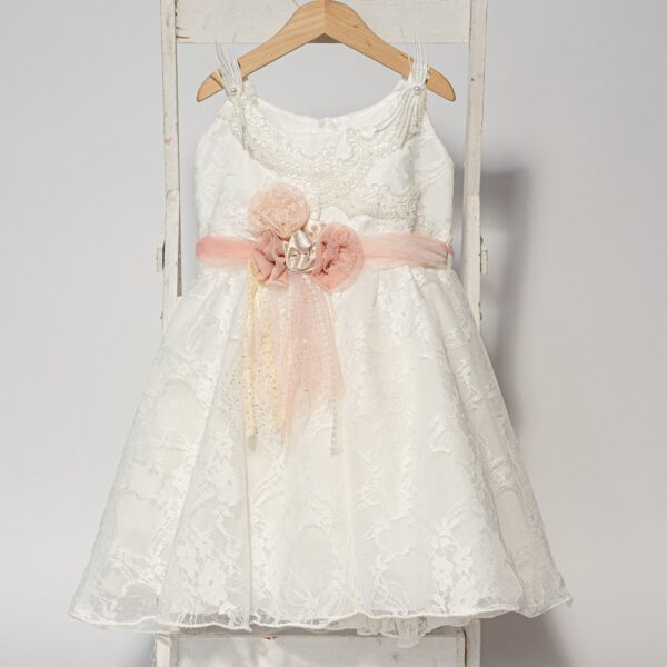 Vintage βαπτιστικό φόρεμα σε λευκή δαντέλα