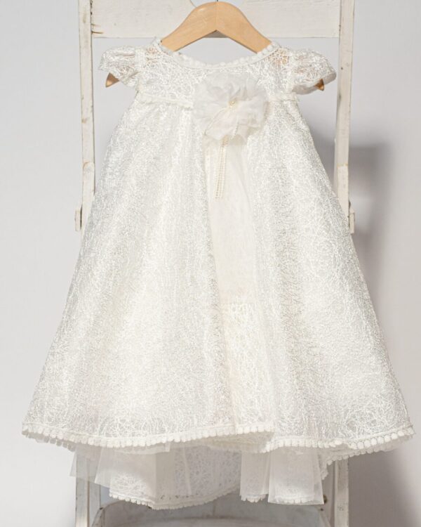 Vintage βαπτιστικό φόρεμα με ουρά σε λευκή δαντέλα