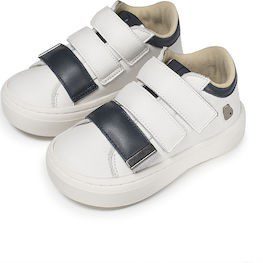 Χειροποίητα Βαπτιστικά παπούτσια sneakers σε άσπρο  με μπλε , με αυτοκόλλητα. Με δερμάτινο ανατομικό πάτο για ξεκούραστο περπάτημα, κατάλληλος για τα πρώτα βήματα του παιδιού. Ελληνικής ραφής