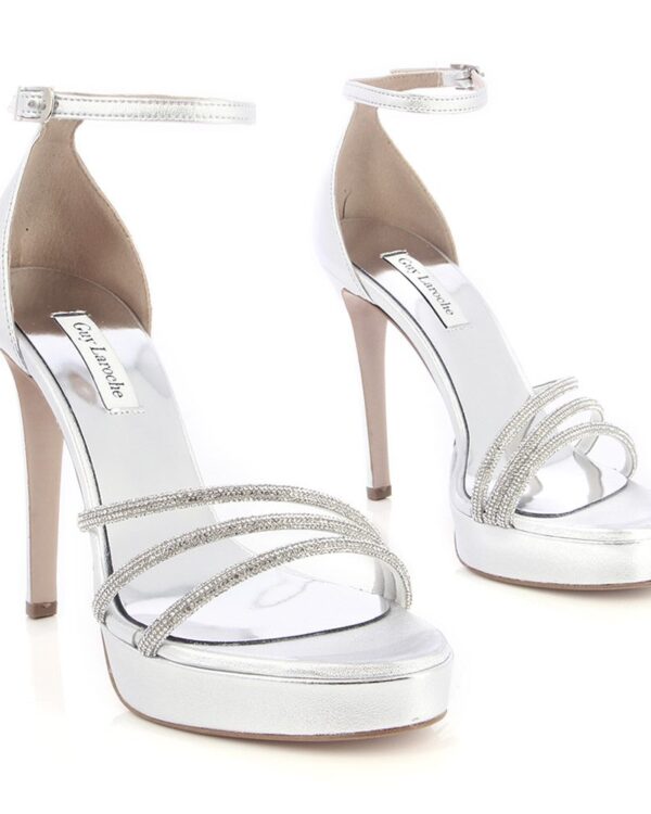 Νυφικά πέδιλα σε ασημί