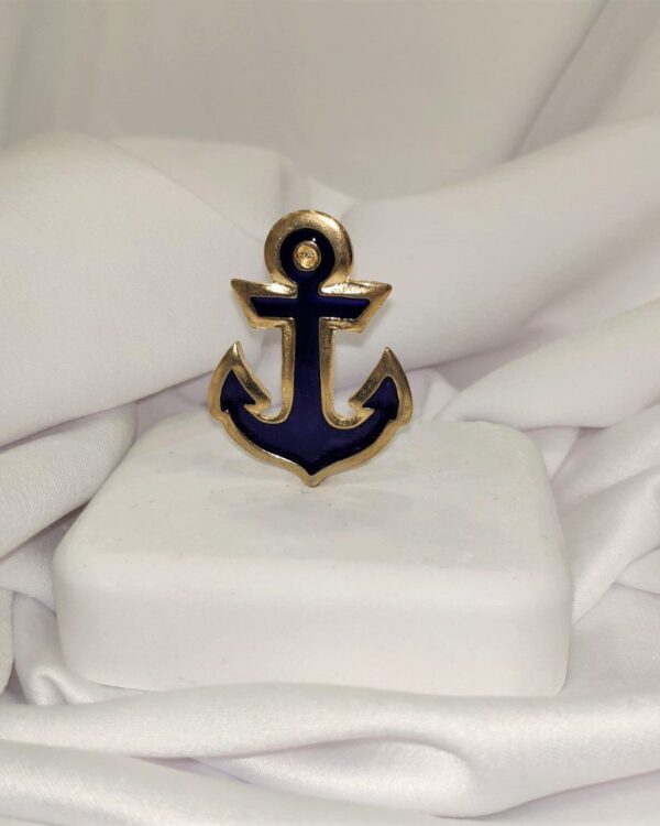 Μπομπονιέρα με λευκό βότσαλο και επίχρυση άγκυρα