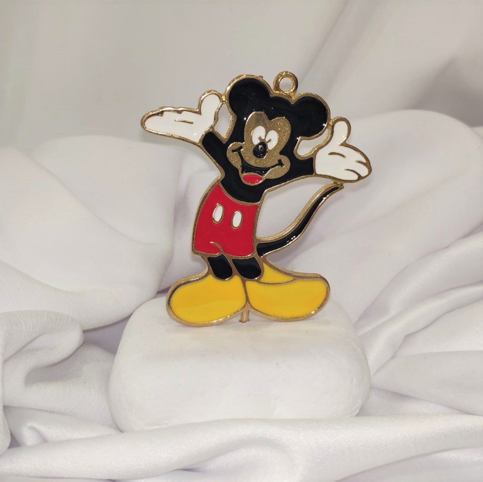 Μπομπονιέρα βάπτισης με λευκό βότσαλο και επίχρυσο Mickey Mouse
