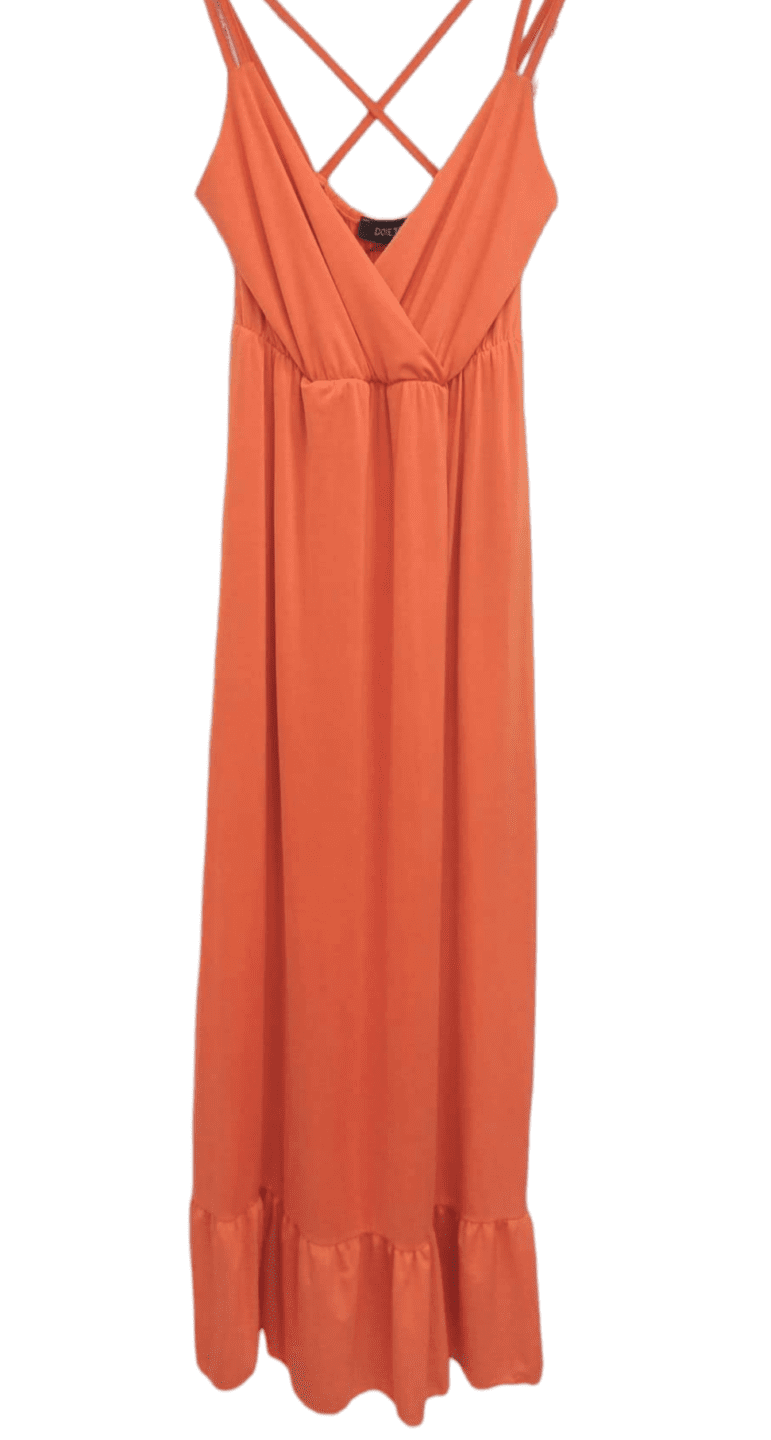 Maxi φόρεμα σε πορτοκαλί. Ψιλόμεσo δέσιμο, βολάν στη φούστα, λεπτή τιράντα. One size που καλύπτει S-L με άνεση. Ελληνικής ραφής