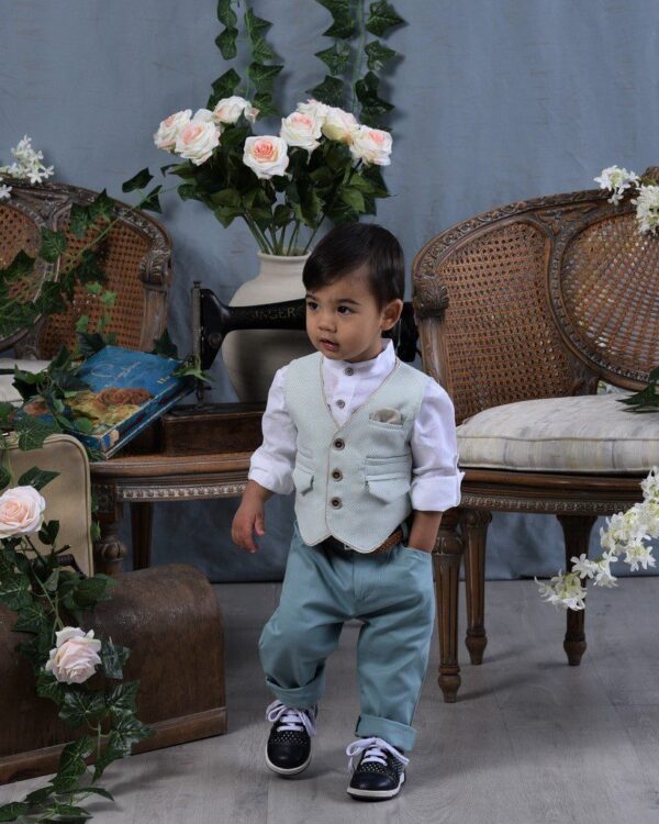 Βαπτιστικό κοστούμι σε γήινες αποχρώσεις