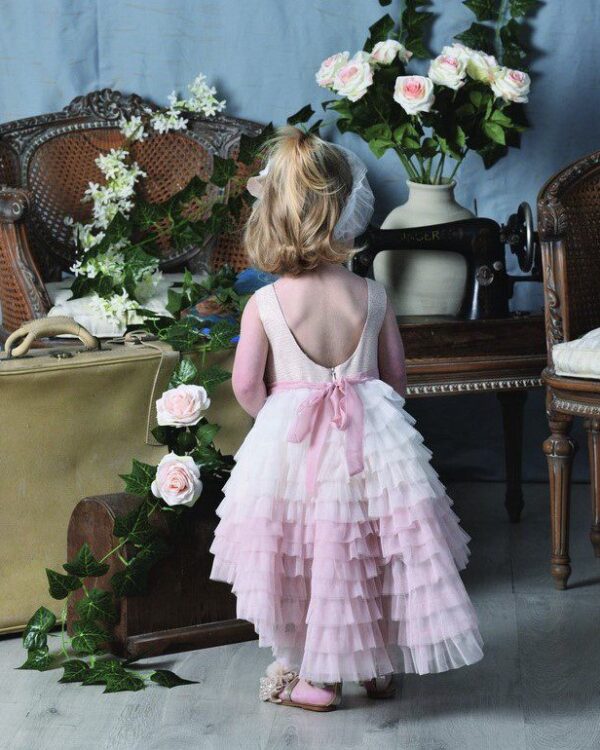 Εντυπωσιακό βαπτιστικό φόρεμα degrade με ουρά