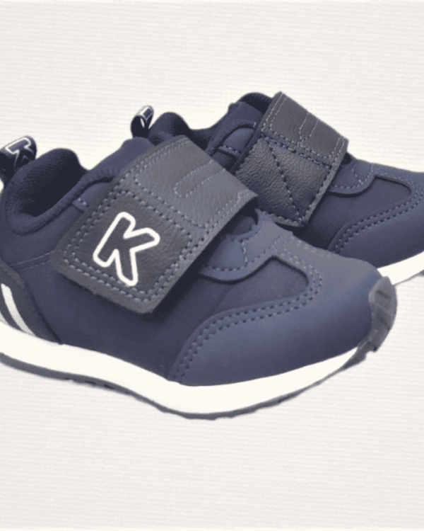 Βαπτιστικό παπούτσι sneakers σε μπλε σκούρο