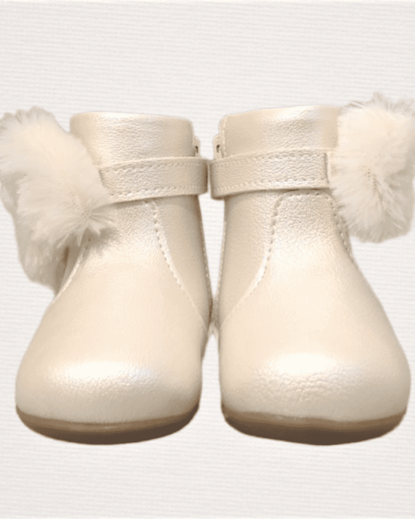 Βαπτιστικό παπούτσι μποτάκι σε ιβουάρ