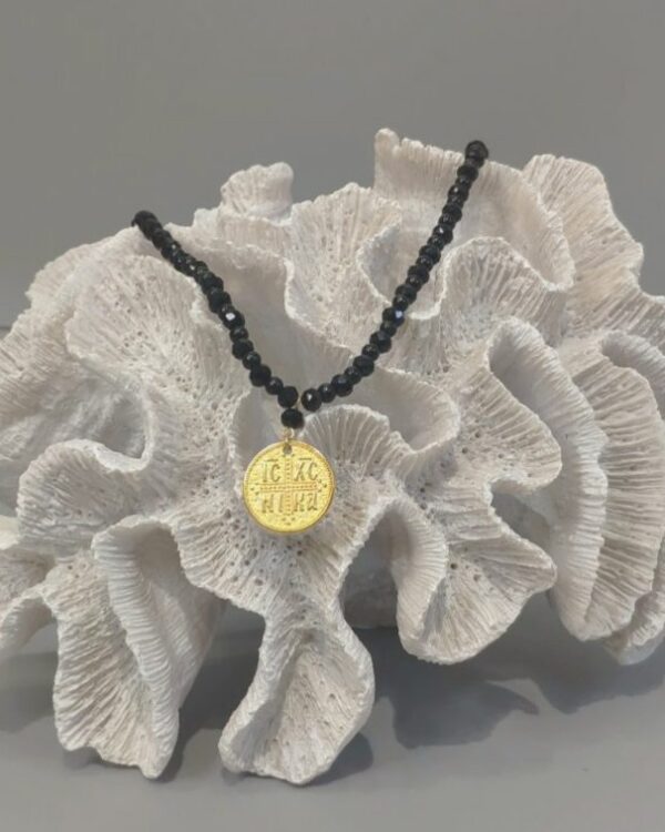 Κολιέ με Κωνσταντινάτο και μαύρες χάντρες