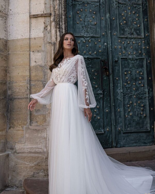 nifiko me apospomeno touli k oura