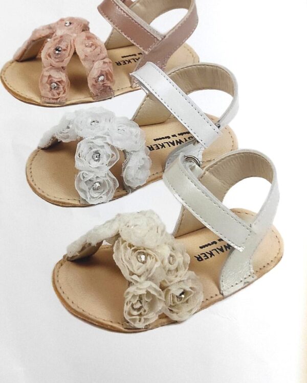 pedilo me louloudakia