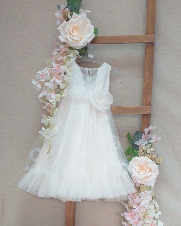 forema leuko me triantafillo