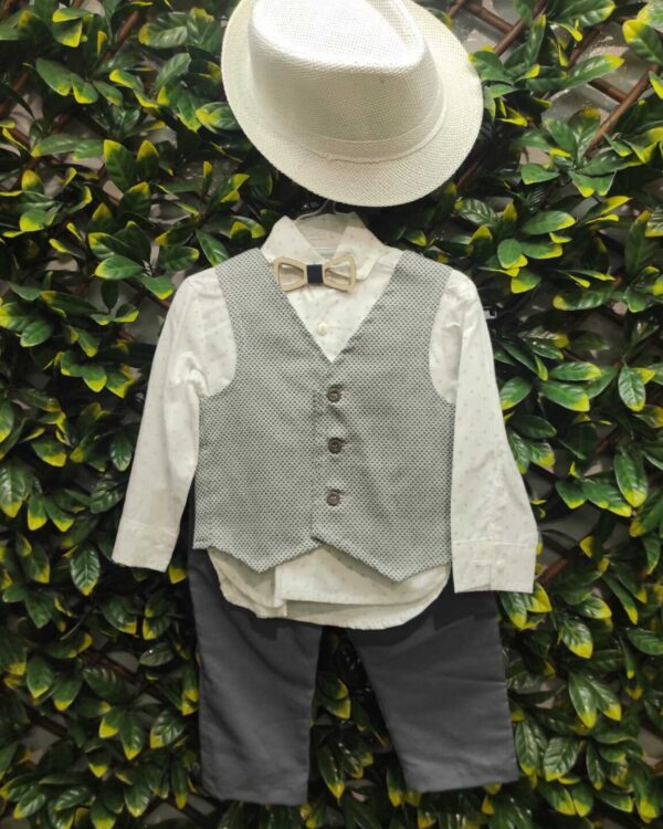 Βαπτιστικό κουστούμι σε γκρι αποχρώσεις