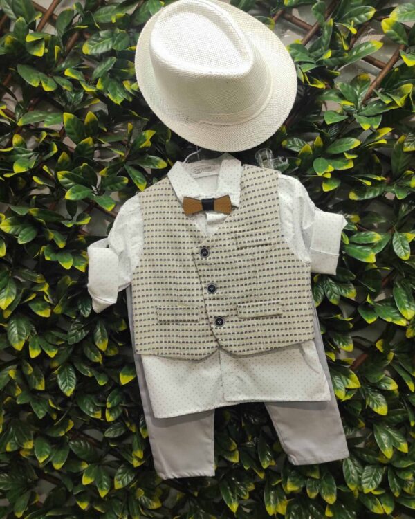 Βαπτιστικό κουστούμι σε μπέζ αποχρώσεις