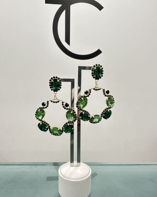 Σκουλαρίκια με πράσινο διαμάντι