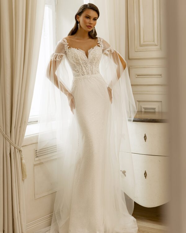 Γοργονέ νυφικό με εντυπωσιακά μανίκια