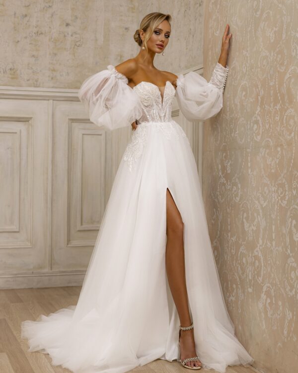 Εντυπωσιακό νυφικό με balloon μανίκια