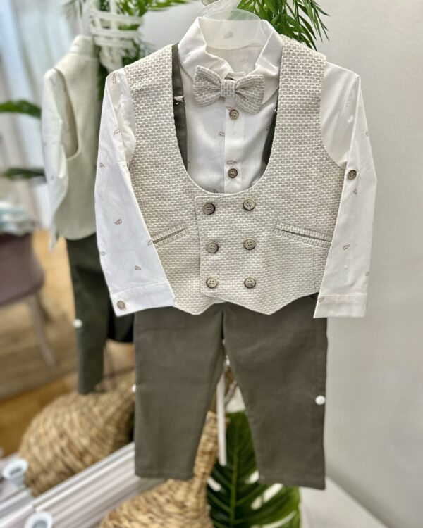 Βαπτιστικό κουστούμι με ιδιαίτερο γιλέκο