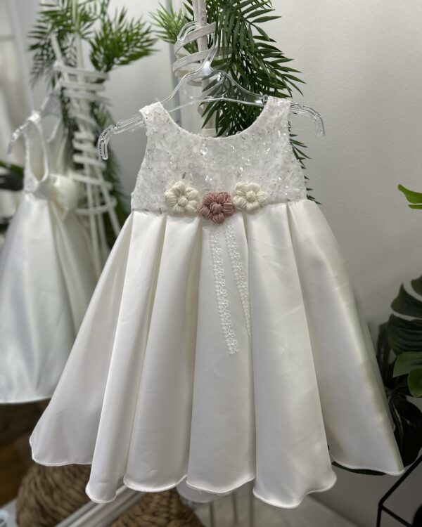 vaptisi-koritsiou-romantiko-vaptistiko-forema