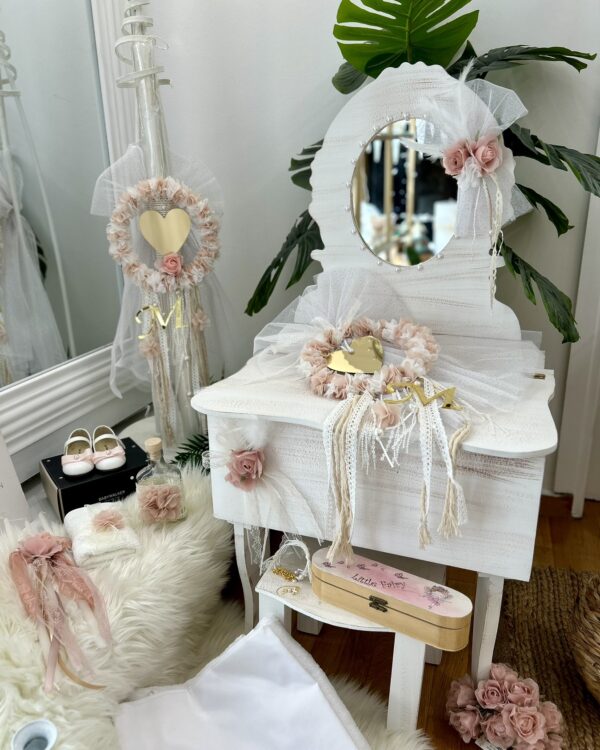 Ολοκληρωμένο πακέτο βάπτισης με ξύλινο μπουντουάρ