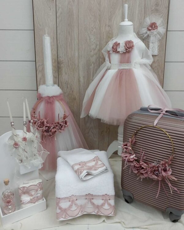 Ολοκληρωμένο πακέτο βάπτισης χρυσό στεφάνι με λουλούδια