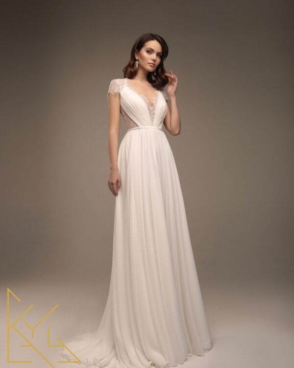 Ρομαντικό νυφικό από μεταξωτή μουσελίνα